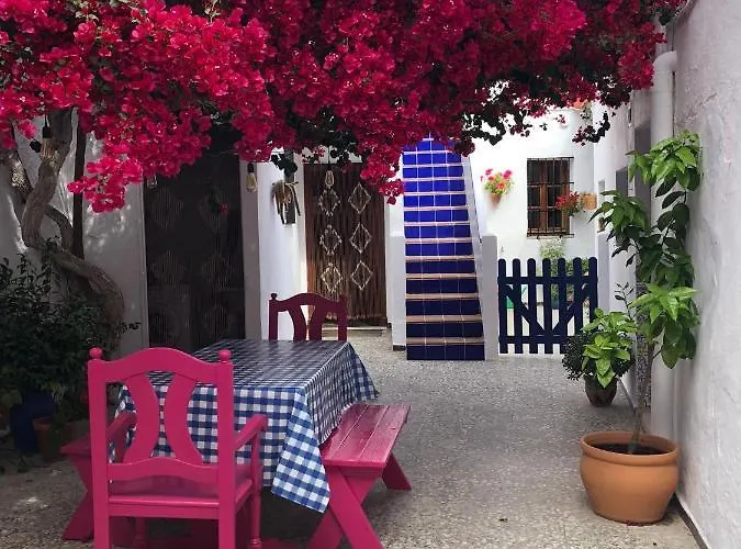Andaluz Living - Traditional Andalusian House, Casa De Vecinos