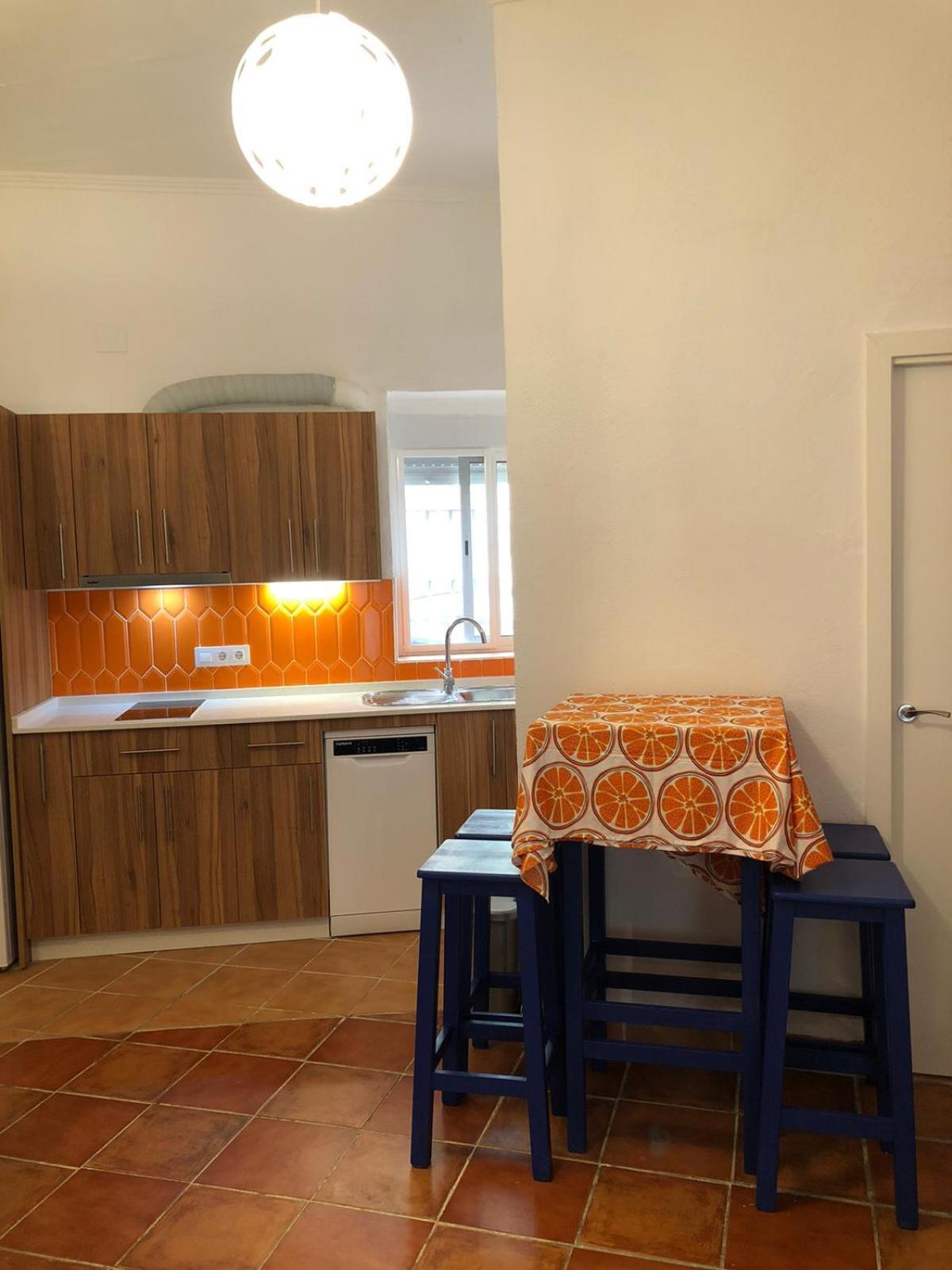 Andaluz Living - Traditional Andalusian House, Casa De Vecinos Apartment *